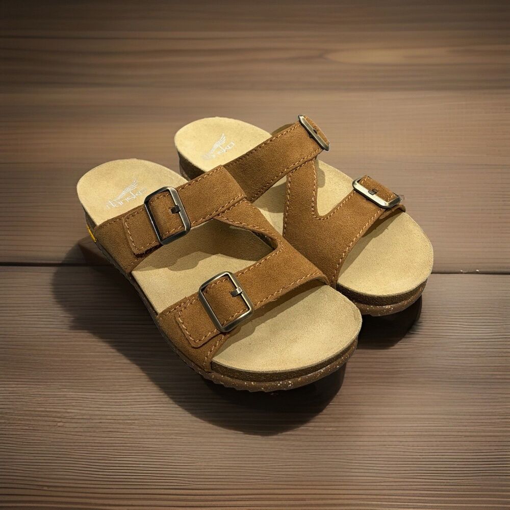 Dansko Dayna Tan Suede Sandals EU 38 US 7.5-8 Buckles Vibram Outsoles Outdoor